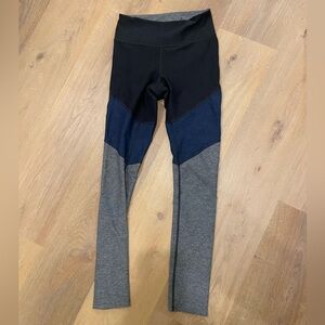 Outdoor voices leggings